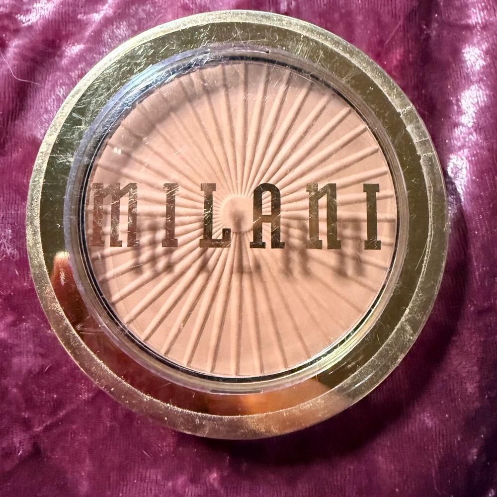 Milani Radiant Bronzer - Tan